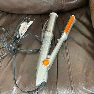 Instyler rotating iron